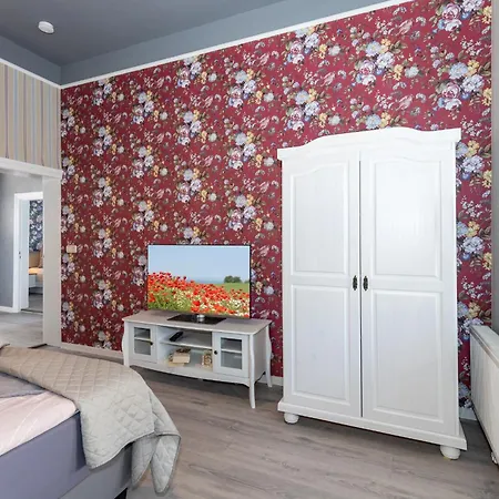 Blumentraum Apartment *